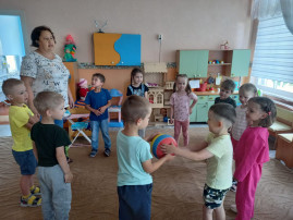 "Ты катись, весёлый мячик!" "Ты катись, весёлый мячик!".