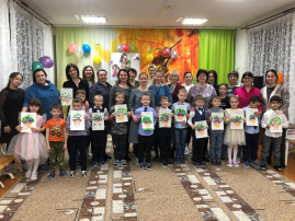 "День Матери " в подготовительной группе "Весёлые гномики" "День Матери " в подготовительной группе "Весёлые гномики".